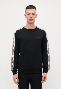 Футболка Футболка