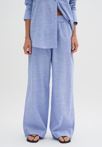 Широкие брюки Широкие брюки