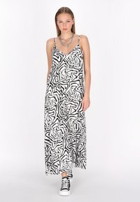 Летнее платье Летнее платье