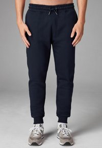 Спортивные штаны Спортивные штаны