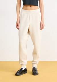 Спортивные штаны Спортивные штаны