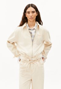 Джинсовая куртка Джинсовая куртка