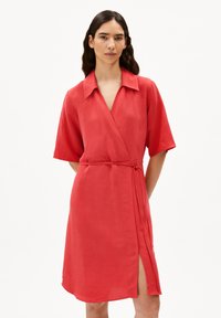 Платье Платье