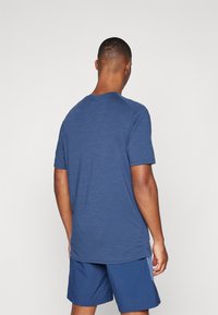 Спортивная майка Спортивная майка