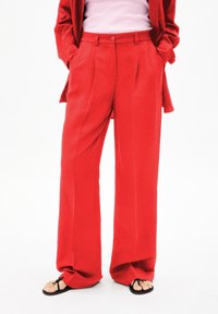 Широкие брюки Широкие брюки