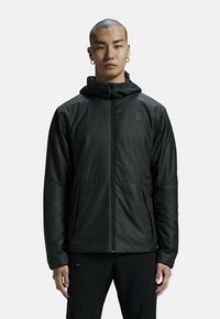 Спортивная куртка Спортивная куртка