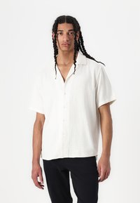 Рубашка с коротким рукавом Рубашка с коротким рукавом