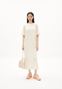 Летнее платье Летнее платье