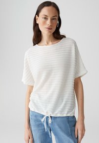 Футболка Футболка