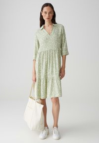 Платье Платье