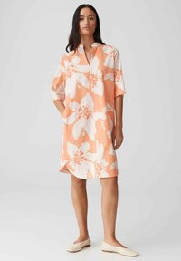 Платье Платье