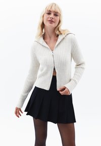 Жилет Жилет