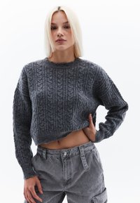 Пуловер Пуловер