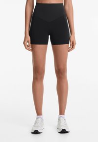 Шорты Шорты