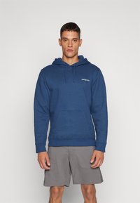 Спортивная кофта Спортивная кофта