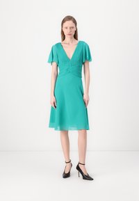 Летнее платье Летнее платье