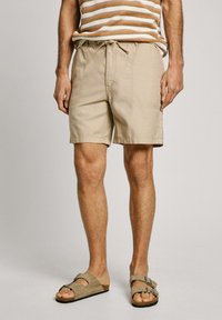 Шорты Шорты