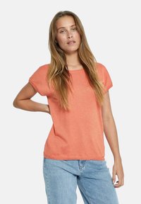 Футболка Футболка