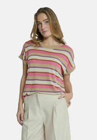 Футболка Футболка