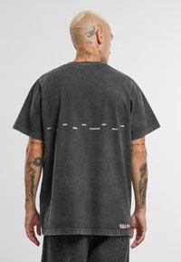 Футболка Футболка