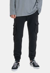 Спортивные штаны Спортивные штаны