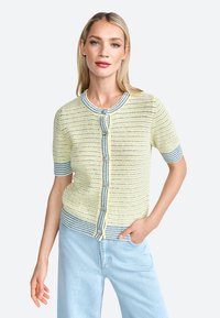 Вязаная кофта Вязаная кофта