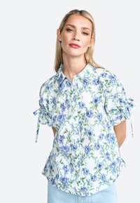 Блузка Блузка