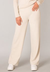 Прямые брюки Прямые брюки