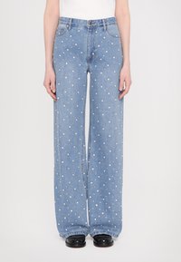 Джинсы бойфренда Джинсы бойфренда