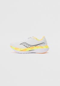 Беговые кроссовки Беговые кроссовки