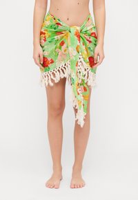 Парео Парео