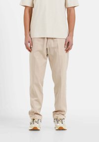 Спортивные штаны Спортивные штаны