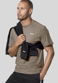 Футболка Футболка