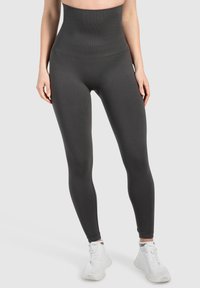 Спортивные штаны Спортивные штаны