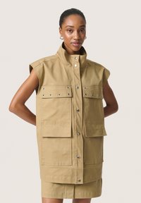 Длинный жилет Длинный жилет