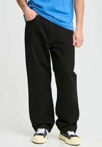 Прямые джинсы Прямые джинсы