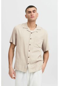 Рубашка с коротким рукавом Рубашка с коротким рукавом