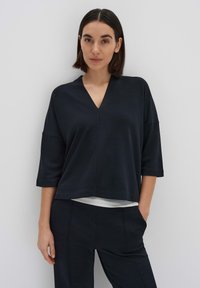 Толстовка Толстовка