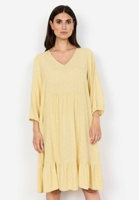 Платье Платье