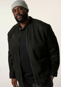 Кожаная куртка Кожаная куртка