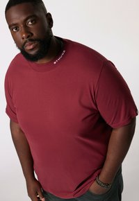 Футболка Футболка