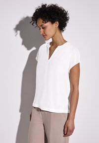 Атласная блузка Атласная блузка