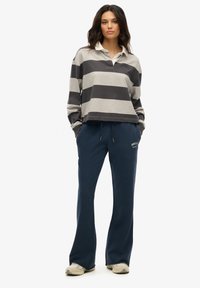 Спортивные штаны Спортивные штаны