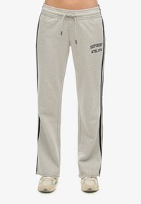 Спортивные штаны Спортивные штаны