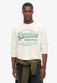 Лонгслив Лонгслив