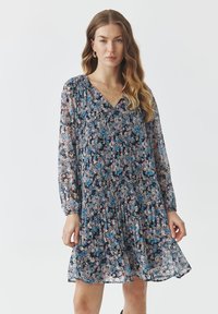 Летнее платье Летнее платье