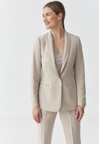 Костюм Костюм