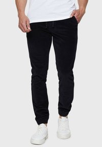 Вельветовые брюки Вельветовые брюки