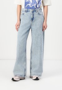 Брюки Брюки