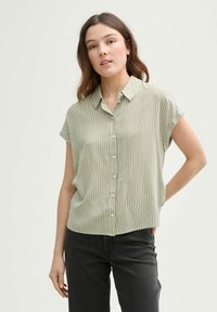 Атласная блузка Атласная блузка